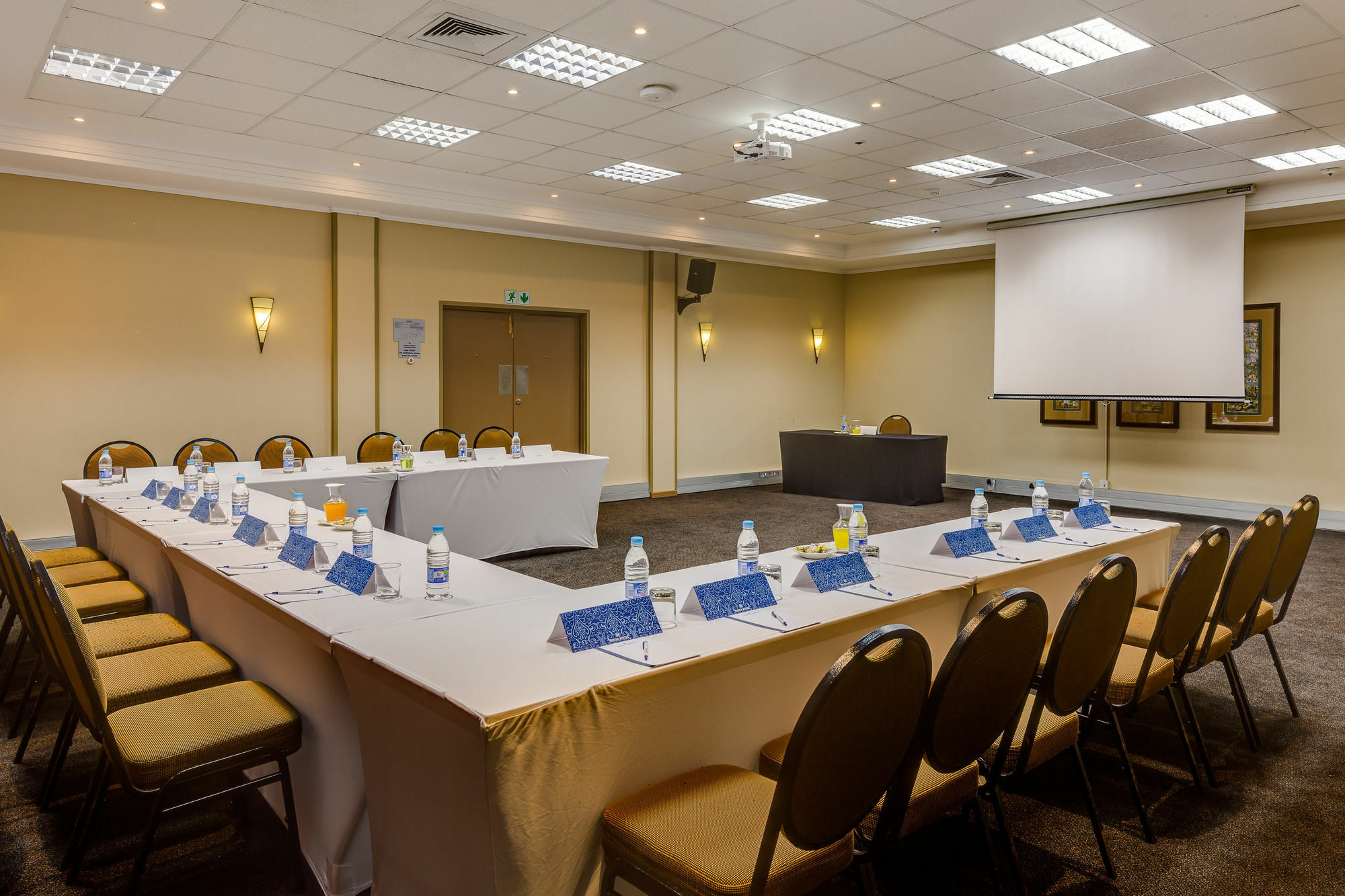 Protea By Marriott Karridene Hotel 3*